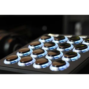 DJ TECHTOOLS- MIDI FIGHTER 3D BLACK