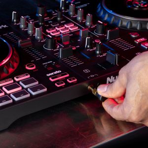 Numark MIXTRACK PRO FX - kontroler DJ