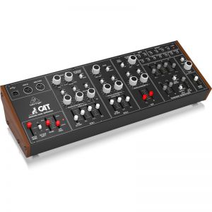 Behringer CAT - syntezator analogowy