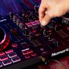 Numark MIXTRACK PRO FX - kontroler DJ + słuchawki + statyw