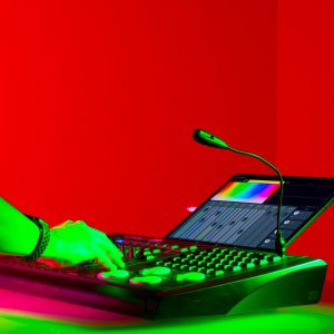 ADJ Link - uniwersalna konsola DMX pod iPad