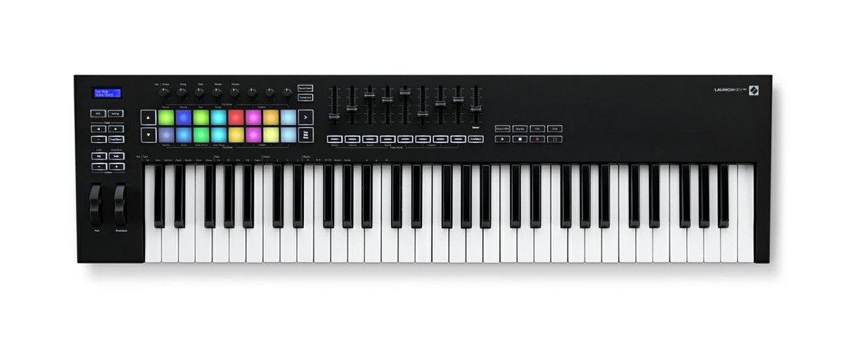 NOVATION Launchkey 61 mk3 NOVATION Launchkey 61 mk3 - klawiaturą sterującą MIDI USB