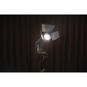 Showtec ACT Fresnel 150 WW - Reflektor Fresnel