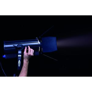 Showtec ACT Fresnel 150 RGBAL - Reflektor Fresnel