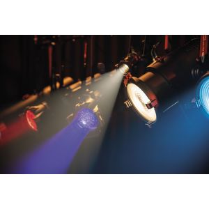 Showtec Performer 1500 Fresnel - Reflektor Fresnel