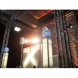 EUROLITE 2x Stage Stand variable incl. Cover and Bag, white - regulowane towery pod głowy ruchome (para)