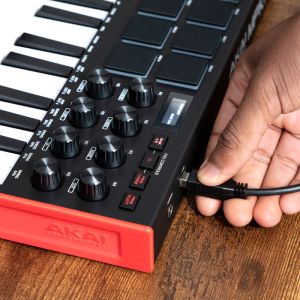 AKAI MPK MINI 3 – Mini klawiatura sterująca