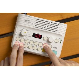 KORG KR-11 - maszyna perkusyjna
