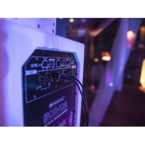 OMNITRONIC BOB-10A - Subwoofer aktywny  900W