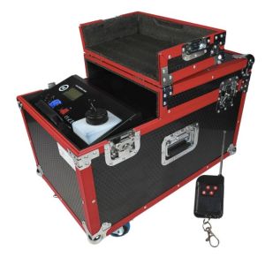 LIGHT4ME FOG DEMON 3000 ultradźwiękowa wytwornica ciężkiego dymu pilot case dwa węże do rozprowadzania pary