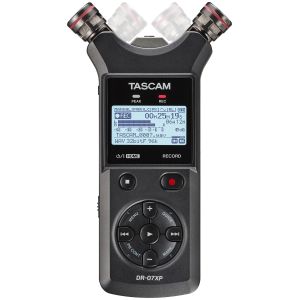 Tascam DR-07XP - Przenośny rejestrator cyfrowy z interfejsem USB, zapis na karcie pamięci microSD