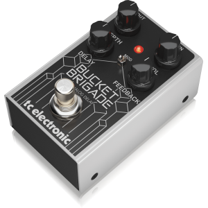 TC Electronic BUCKET BRIGADE ANALOG DELAY – vintage delay z analogowym układem typu bucket-brigade