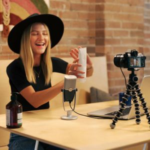 Akg ARA C22USB + K361 -  zestaw do podcastów