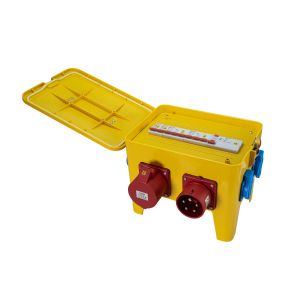 EUROLITE SBPO-3240B Power Distributor - Praktyczny rozdzielacz 32 A w obudowie 483 mm (19")