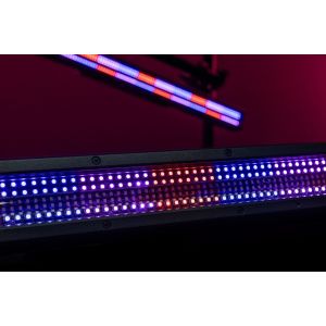 Showtec Spectra Strobe - belka LED BAR