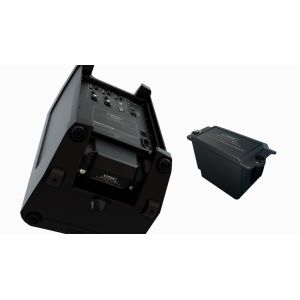 QSC CB10 - przenośny system nagłośnieniowy zasilany bateryjnie