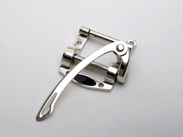 Goldo TGD5FN - tremolo do gitary elektrycznej