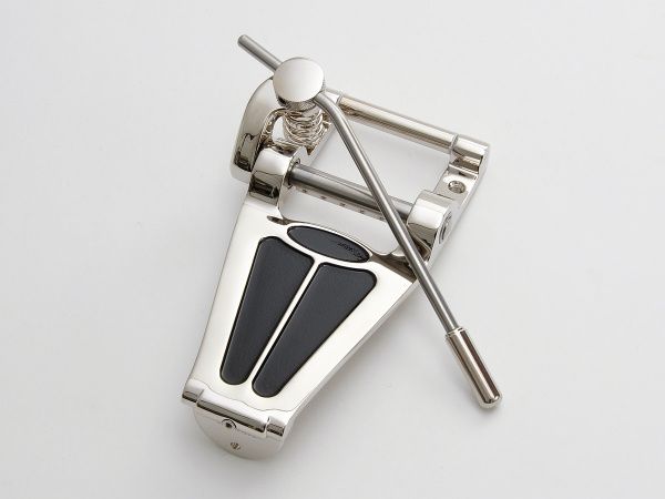 Goldo TGD7LN - tremolo do gitary elektrycznej