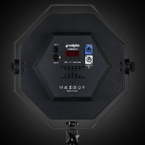 EVOLIGHTS LUMENO X V2 reflektor vintage oświetlenie sceniczne retro ciepła biel efekt tła 4x60W WW LED + 48x0,2 RGB LED