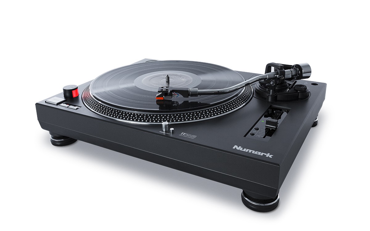 Numark TT250 USB - gramofon z napędem bezpośrednim Numark TT250 USB - gramofon z napędem bezpośrednim