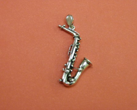 ZEBRA Music Saksofon - wisiorek na łańcuszek B040 srebro Pr.925