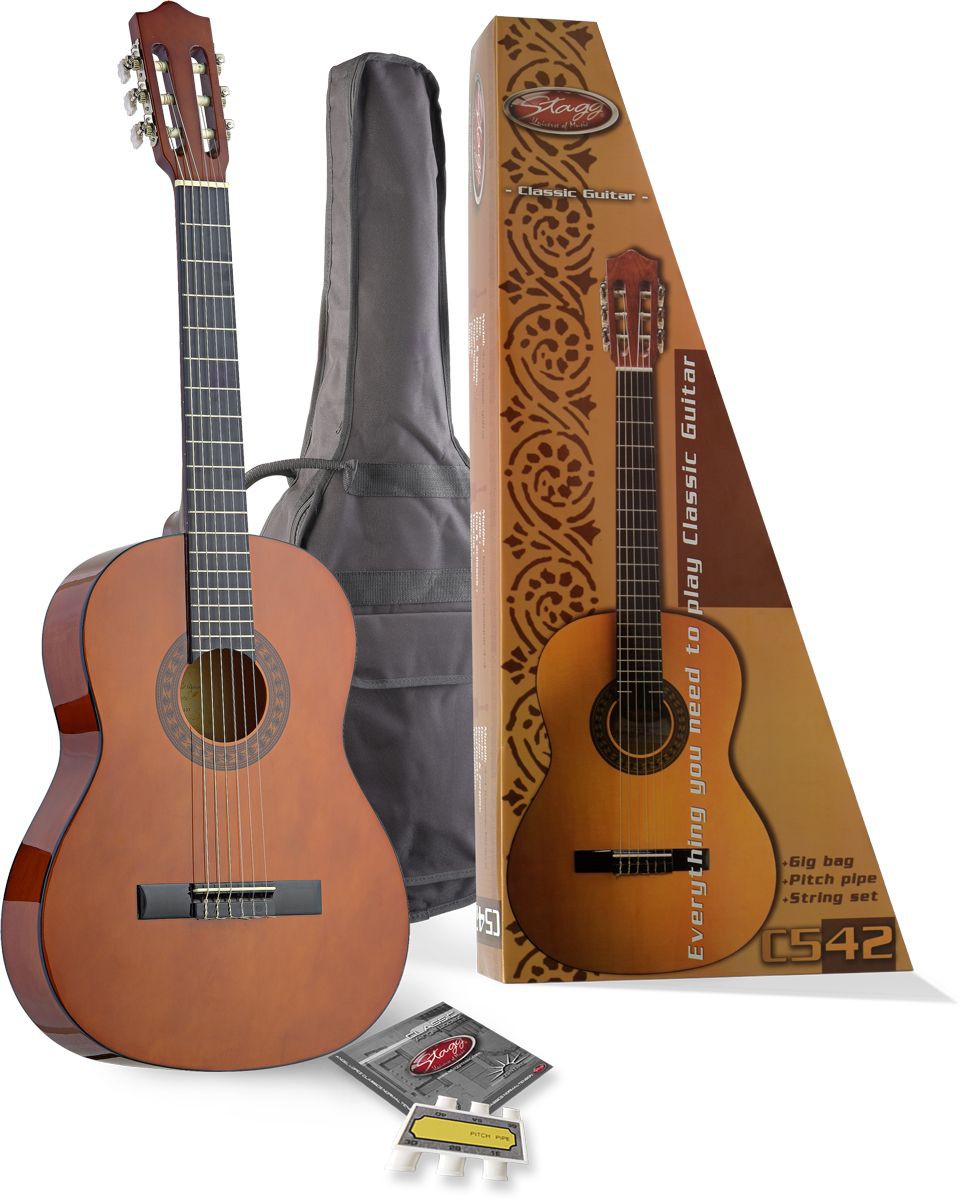 Stagg C 542 Pack - gitara klasyczna 4/4 z wyposażeniem