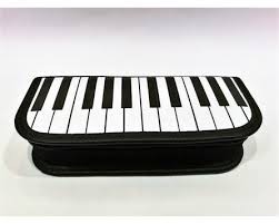 Piórnik z klawiaturą P13 - Zebra Music
