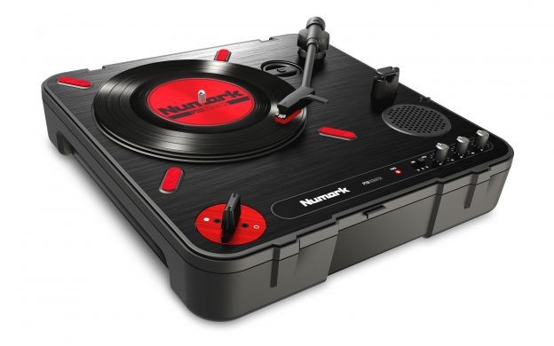 Numark PT01 Scratch - gramofon walizkowy Numark PT01 Scratch - gramofon walizkowy
