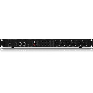 Behringer UMC1820 - interfejs audio / MIDI