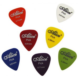 Alice AP-600Q - kostka gitarowa ABS matowa 0.81 (1szt)