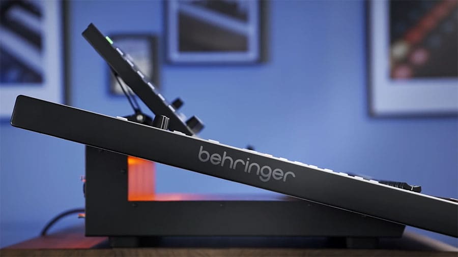 behringer%20wing2.jpg